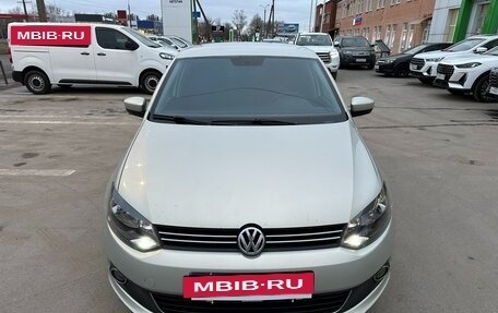 Volkswagen Polo VI (EU Market), 2011 год, 795 000 рублей, 2 фотография