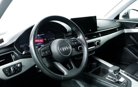 Audi A4, 2019 год, 3 190 000 рублей, 13 фотография