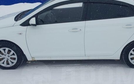 Hyundai Solaris II рестайлинг, 2017 год, 1 200 000 рублей, 2 фотография