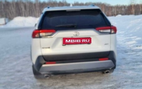 Toyota RAV4, 2022 год, 4 690 000 рублей, 14 фотография