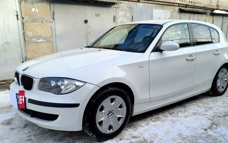 BMW 1 серия, 2009 год, 1 200 000 рублей, 12 фотография