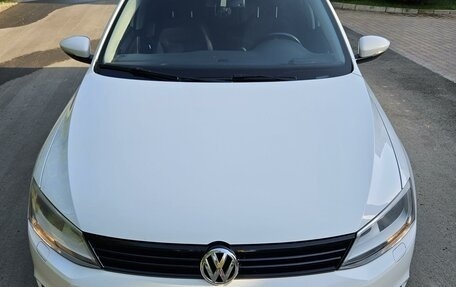 Volkswagen Jetta VI, 2012 год, 1 550 000 рублей, 2 фотография