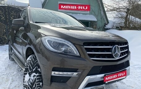 Mercedes-Benz M-Класс, 2012 год, 2 900 000 рублей, 2 фотография