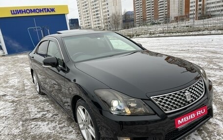 Toyota Crown, 2011 год, 2 100 000 рублей, 1 фотография