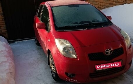 Toyota Yaris III рестайлинг, 2006 год, 690 000 рублей, 4 фотография