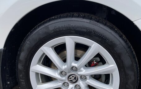 Toyota Camry, 2021 год, 3 550 000 рублей, 7 фотография