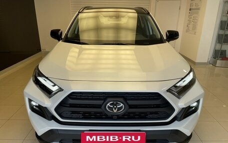 Toyota RAV4, 2023 год, 4 700 000 рублей, 6 фотография
