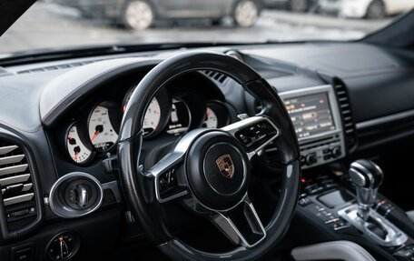 Porsche Cayenne III, 2016 год, 6 700 000 рублей, 8 фотография