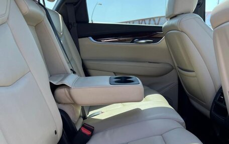 Cadillac XT5 I рестайлинг, 2017 год, 1 999 000 рублей, 8 фотография