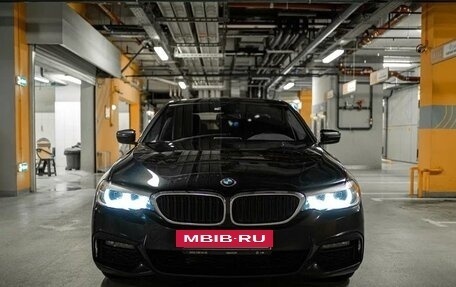 BMW 5 серия, 2019 год, 3 911 000 рублей, 2 фотография