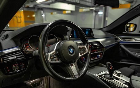 BMW 5 серия, 2019 год, 3 911 000 рублей, 12 фотография