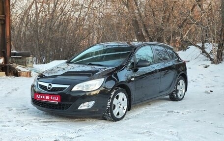 Opel Astra J, 2011 год, 1 050 000 рублей, 4 фотография