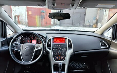 Opel Astra J, 2011 год, 1 050 000 рублей, 17 фотография