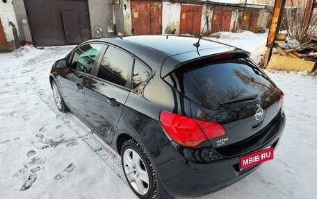 Opel Astra J, 2011 год, 1 050 000 рублей, 12 фотография