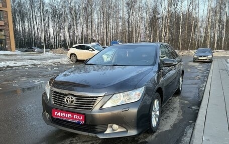 Toyota Camry, 2013 год, 1 870 000 рублей, 1 фотография