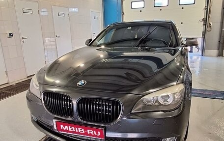 BMW 7 серия, 2011 год, 2 290 000 рублей, 1 фотография