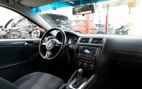 Volkswagen Jetta VI, 2014 год, 949 999 рублей, 17 фотография