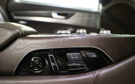 Audi A8, 2011 год, 1 750 000 рублей, 20 фотография