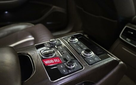 Audi A8, 2011 год, 1 750 000 рублей, 19 фотография