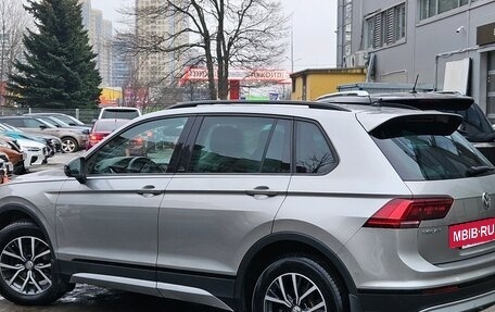 Volkswagen Tiguan II, 2019 год, 2 499 000 рублей, 4 фотография