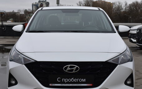 Hyundai Solaris II рестайлинг, 2022 год, 1 899 000 рублей, 2 фотография