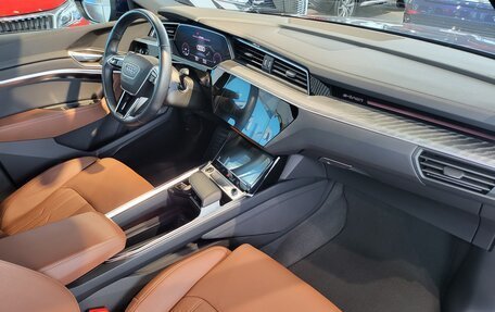 Audi e-tron I, 2021 год, 8 990 000 рублей, 21 фотография