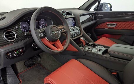 Bentley Bentayga I, 2023 год, 46 990 000 рублей, 10 фотография