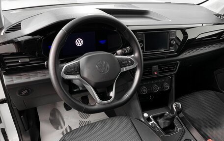 Volkswagen Taos, 2022 год, 2 950 000 рублей, 12 фотография