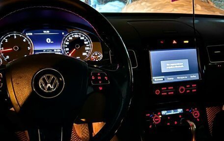 Volkswagen Touareg III, 2010 год, 1 900 000 рублей, 7 фотография