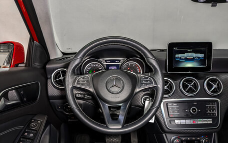 Mercedes-Benz A-Класс, 2017 год, 2 190 000 рублей, 23 фотография
