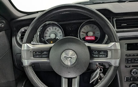 Ford Mustang VI рестайлинг, 2011 год, 2 130 000 рублей, 5 фотография