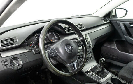 Volkswagen Passat B7, 2012 год, 1 049 777 рублей, 11 фотография