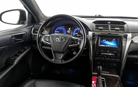 Toyota Camry, 2017 год, 2 469 000 рублей, 8 фотография