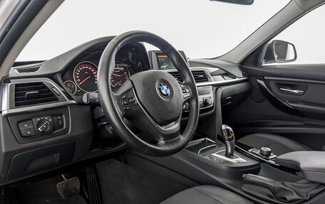 BMW 3 серия, 2017 год, 2 050 000 рублей, 17 фотография