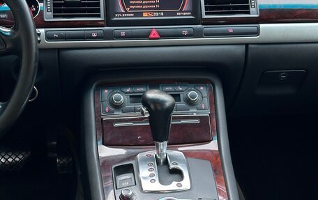 Audi A8, 2006 год, 690 000 рублей, 16 фотография