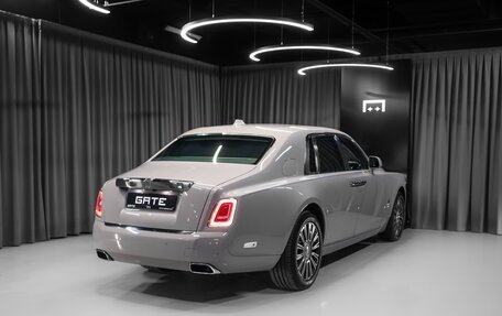 Rolls-Royce Phantom VIII, 2022 год, 74 990 000 рублей, 2 фотография