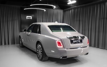 Rolls-Royce Phantom VIII, 2022 год, 74 990 000 рублей, 10 фотография