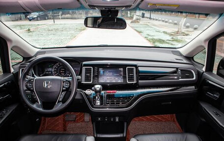 Honda Elysion, 2020 год, 4 350 000 рублей, 5 фотография