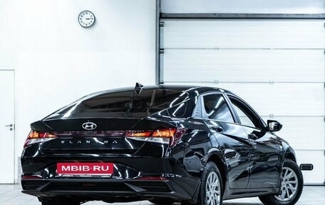 Hyundai Elantra, 2021 год, 1 999 000 рублей, 3 фотография