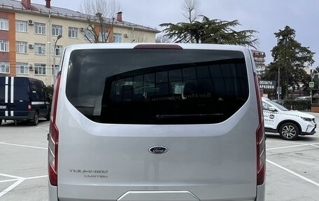 Ford Tourneo Custom I рестайлинг, 2013 год, 1 780 000 рублей, 2 фотография
