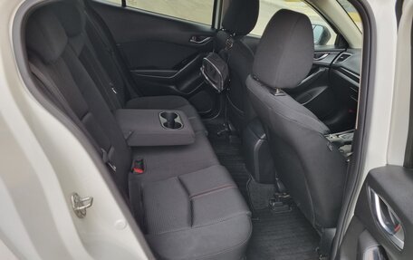 Mazda Axela, 2017 год, 1 699 999 рублей, 10 фотография