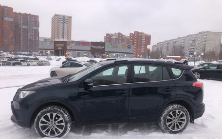Toyota RAV4, 2019 год, 3 350 000 рублей, 4 фотография