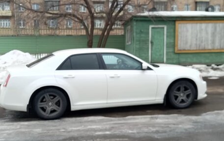 Chrysler 300C II, 2012 год, 2 400 000 рублей, 8 фотография