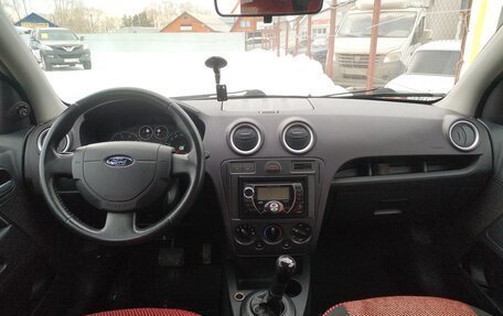 Ford Fusion I, 2006 год, 500 000 рублей, 8 фотография
