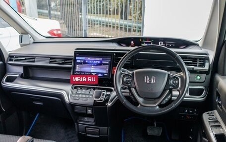 Honda Stepwgn IV, 2018 год, 2 799 000 рублей, 21 фотография