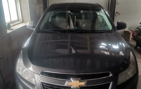 Chevrolet Cruze II, 2013 год, 700 000 рублей, 3 фотография