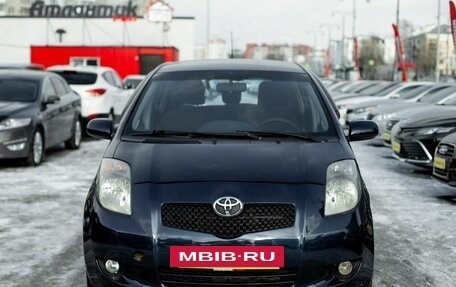 Toyota Yaris III рестайлинг, 2008 год, 649 000 рублей, 3 фотография