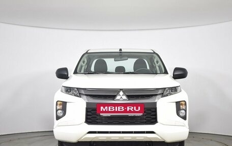 Mitsubishi L200 IV рестайлинг, 2022 год, 4 750 000 рублей, 2 фотография