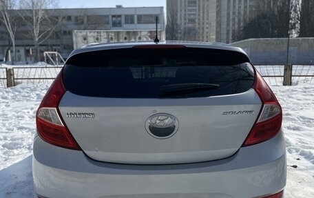 Hyundai Solaris II рестайлинг, 2013 год, 950 000 рублей, 4 фотография