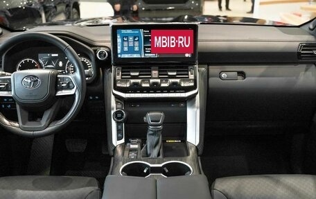 Toyota Land Cruiser, 2023 год, 13 450 000 рублей, 11 фотография